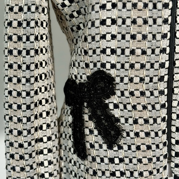 Peggy Jennings Jackets & Blazers - Peggy Jennings ~ Couture Black and Cream Textured Jacket with Silk Lining 🖤 S/M